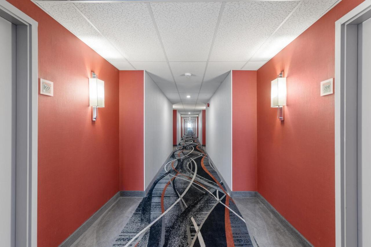 Emerald Hotel & Suites Calgary Airport Ngoại thất bức ảnh
