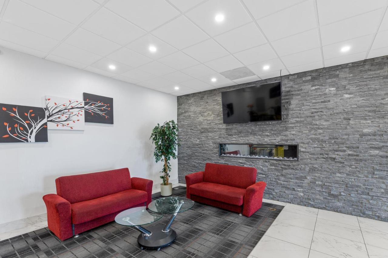 Emerald Hotel & Suites Calgary Airport Ngoại thất bức ảnh