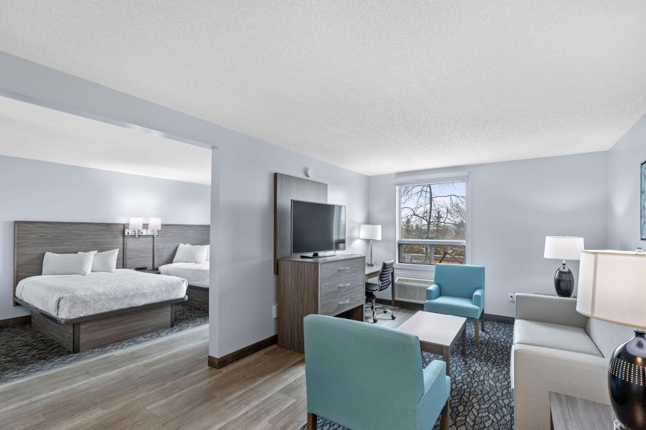 Emerald Hotel & Suites Calgary Airport Ngoại thất bức ảnh
