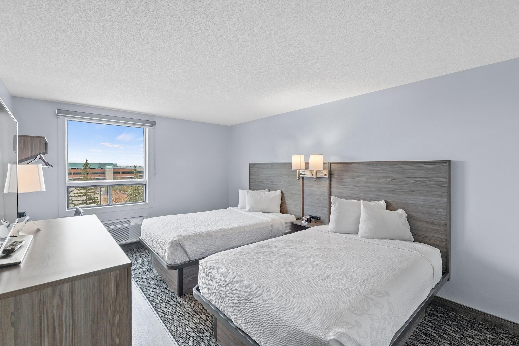 Emerald Hotel & Suites Calgary Airport Ngoại thất bức ảnh