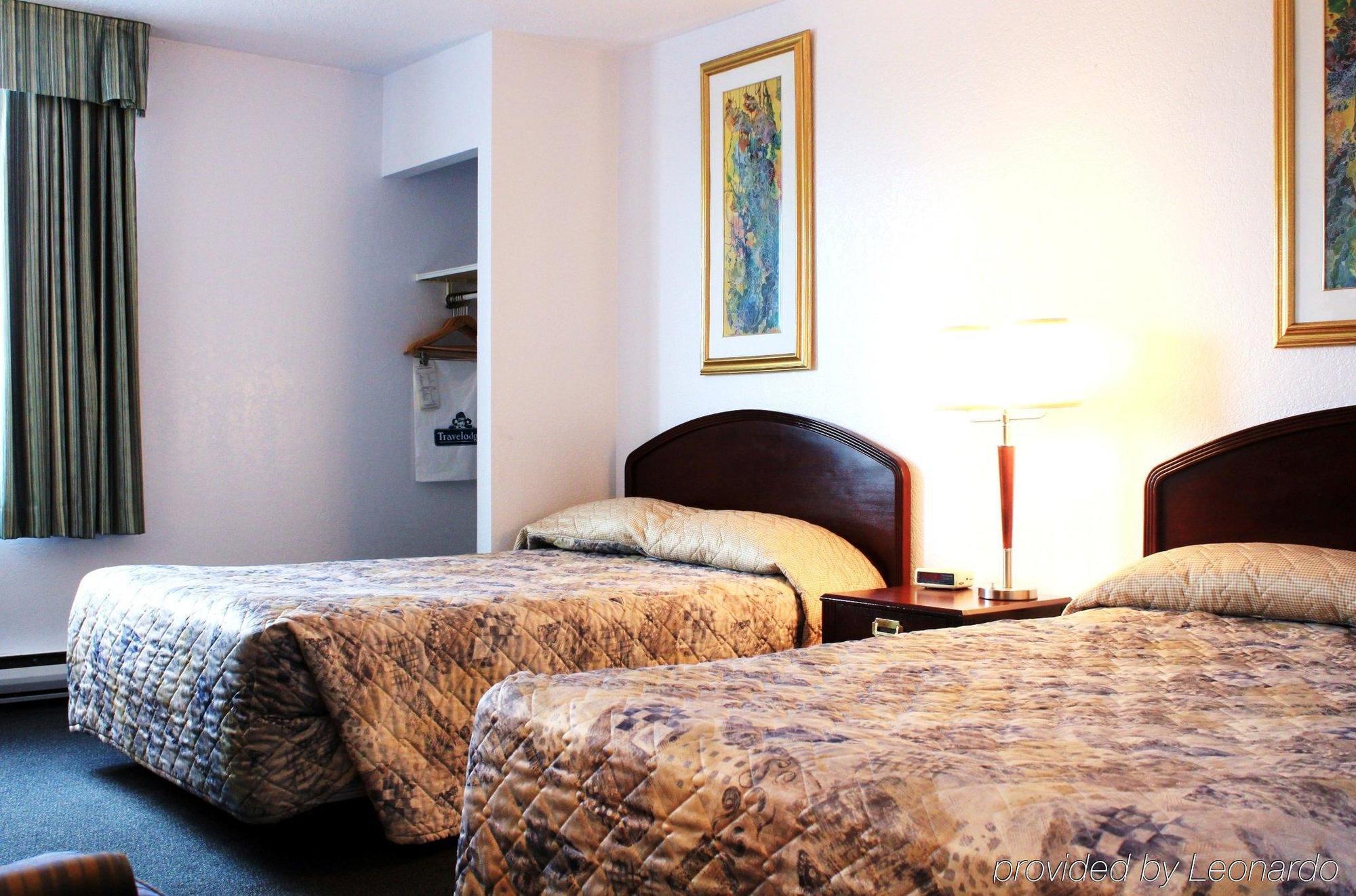 Emerald Hotel & Suites Calgary Airport Phòng bức ảnh