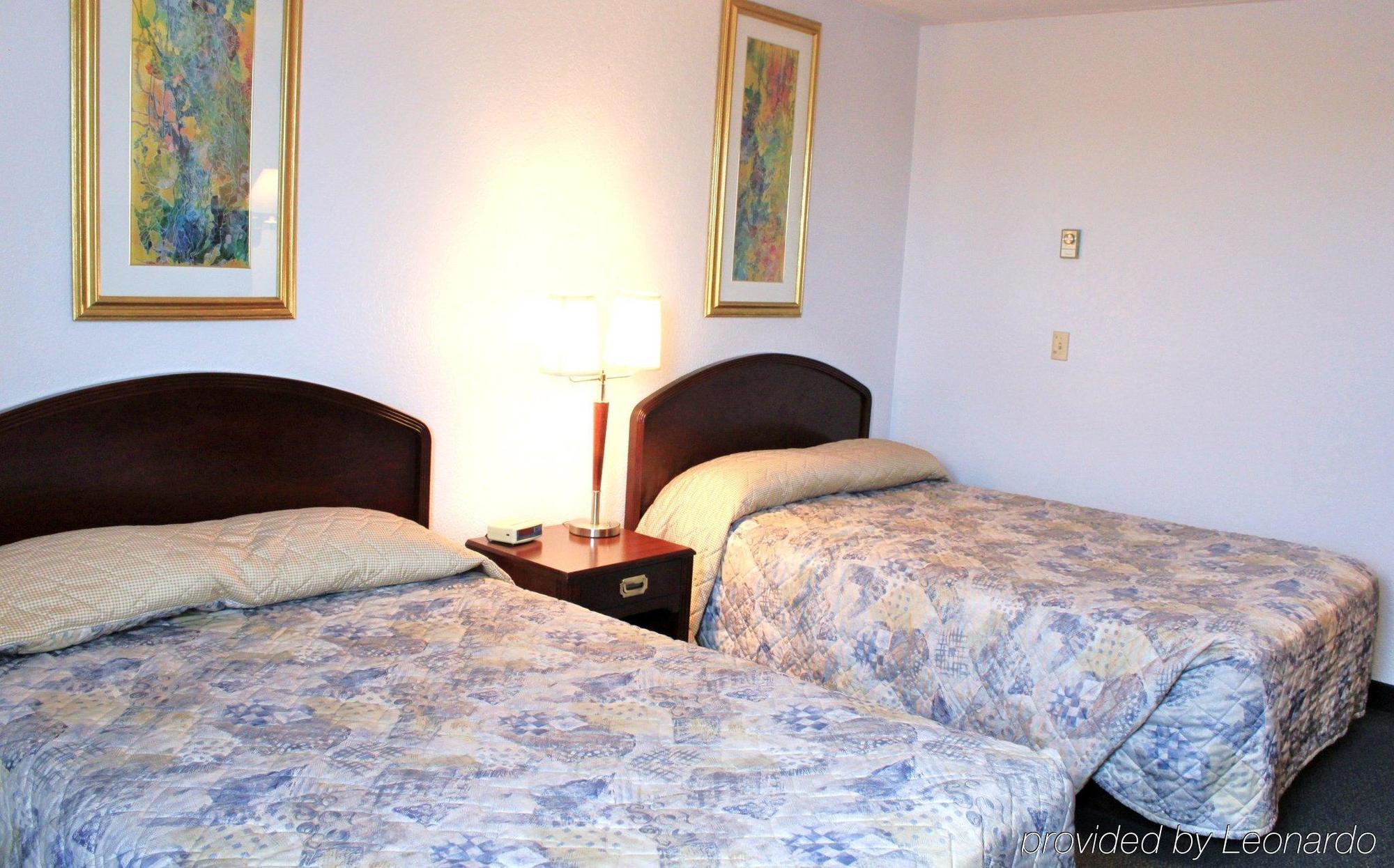 Emerald Hotel & Suites Calgary Airport Phòng bức ảnh