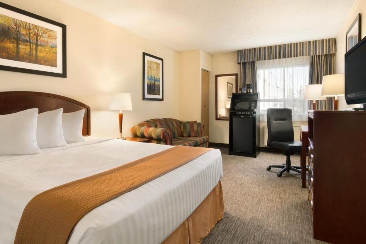 Emerald Hotel & Suites Calgary Airport Ngoại thất bức ảnh